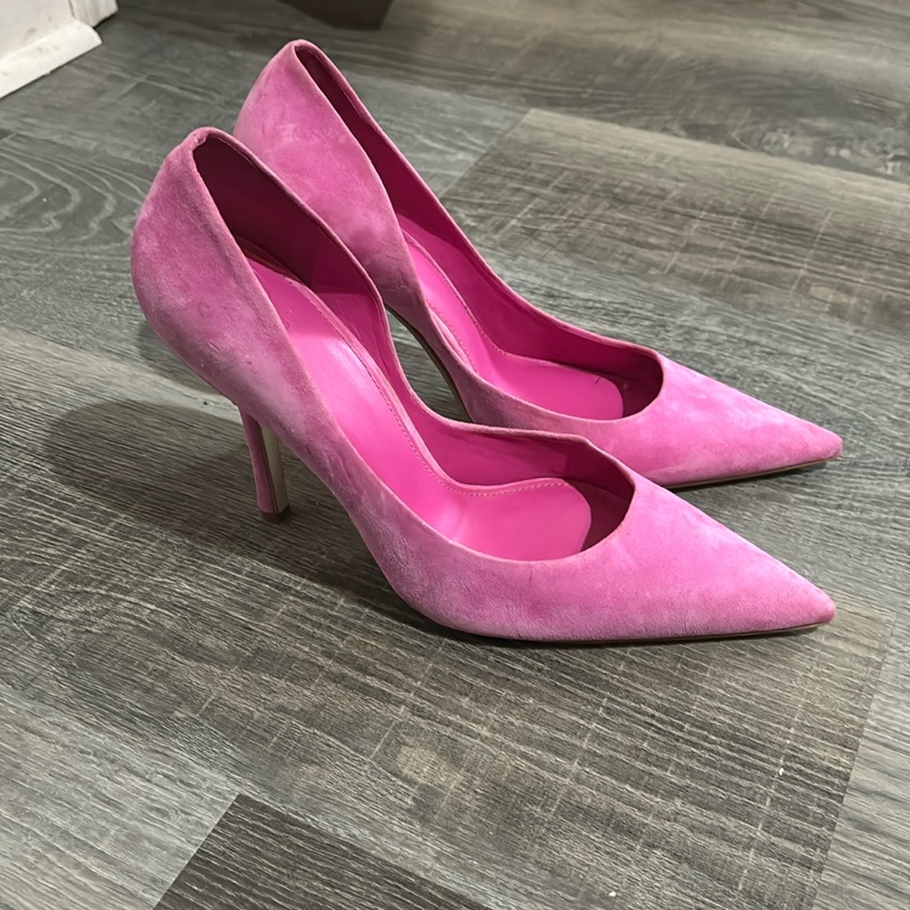Guess/ Size 11 /Pink Suede